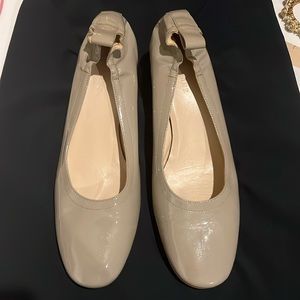 Everlane Patent Leather Taupe Pumps Size 11